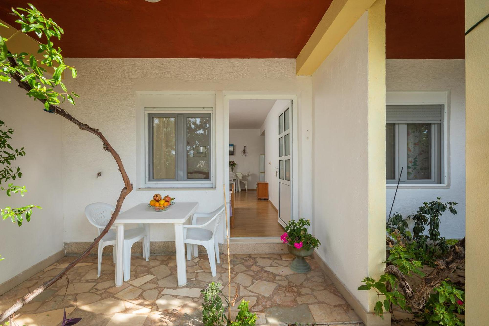 Apartments Roza Омиш Экстерьер фото